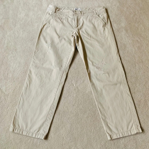 3/$25 American Eagle Outfitters, 100% Cotton, 2 R - Picture 1 of 15